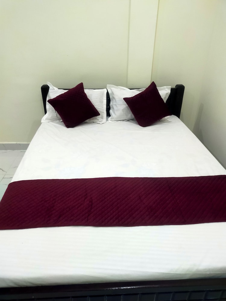 Standard Room, 1 Queen Bed, Hill View photo 1