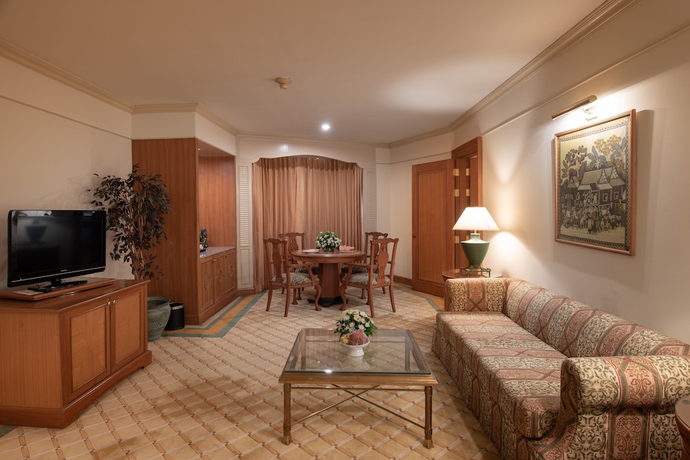 Queen Suite