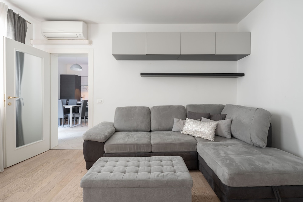 Deluxe Apartment, 2 Bedrooms (Check-in online) photo 2