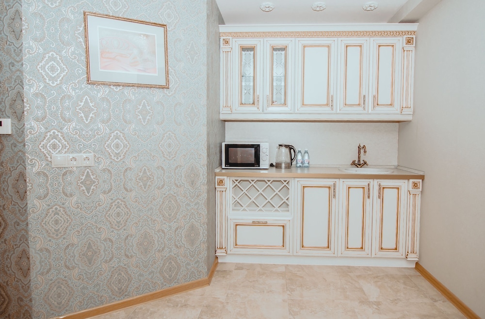 Royal Apartment, Balcony photo 2