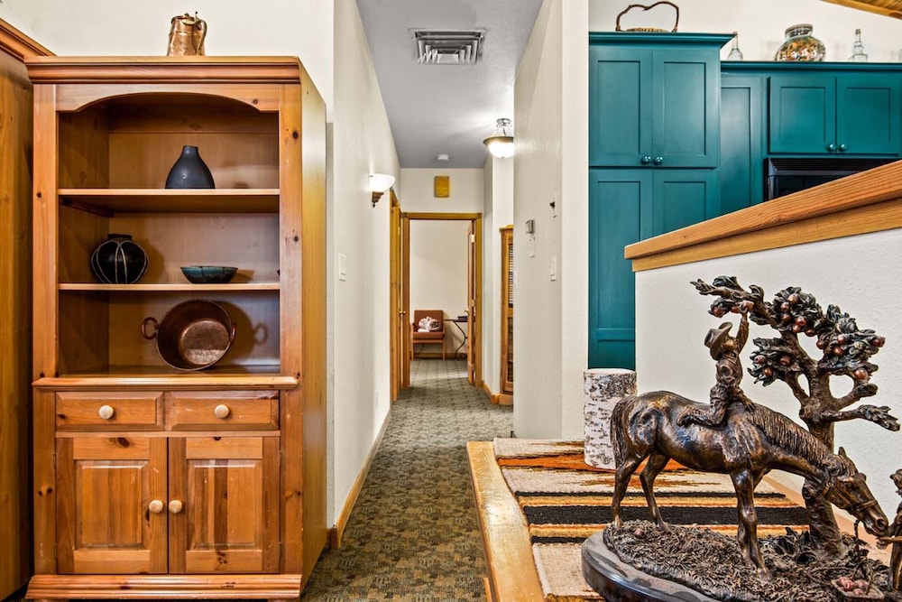 Alpine Residence Suite photo 3