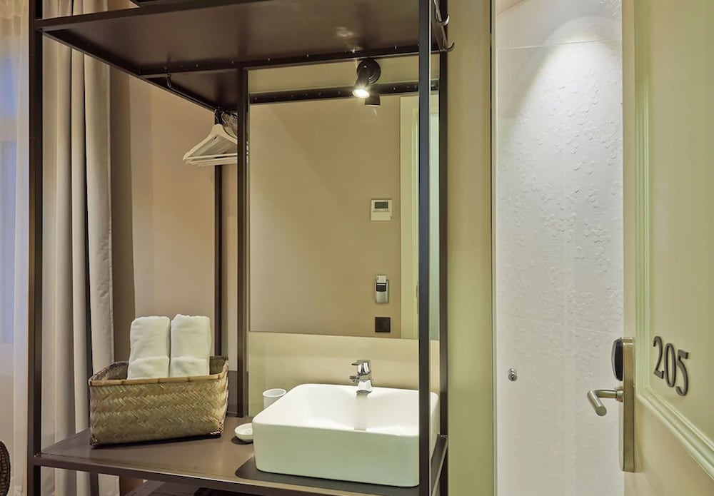 Single Room photo 3