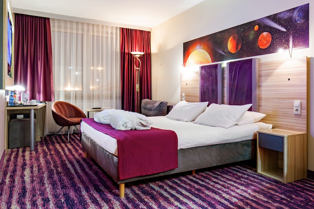 Business Double Room - Photo 1