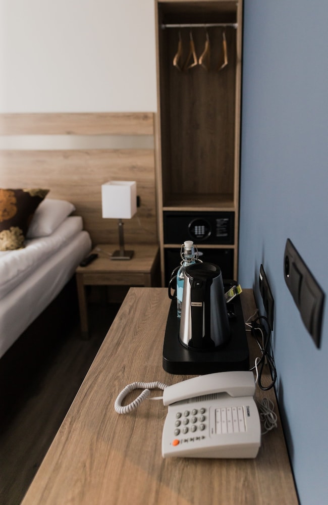 Superior Double or Twin Room, Accessible, Private Bathroom photo 2