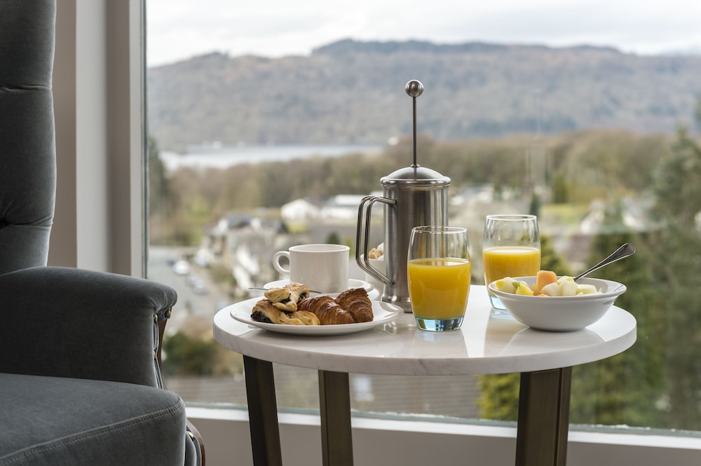 Signature Double Room, 1 King Bed, Lake View, Lakeside photo 2
