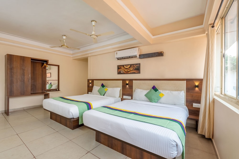Deluxe Double Room photo 3