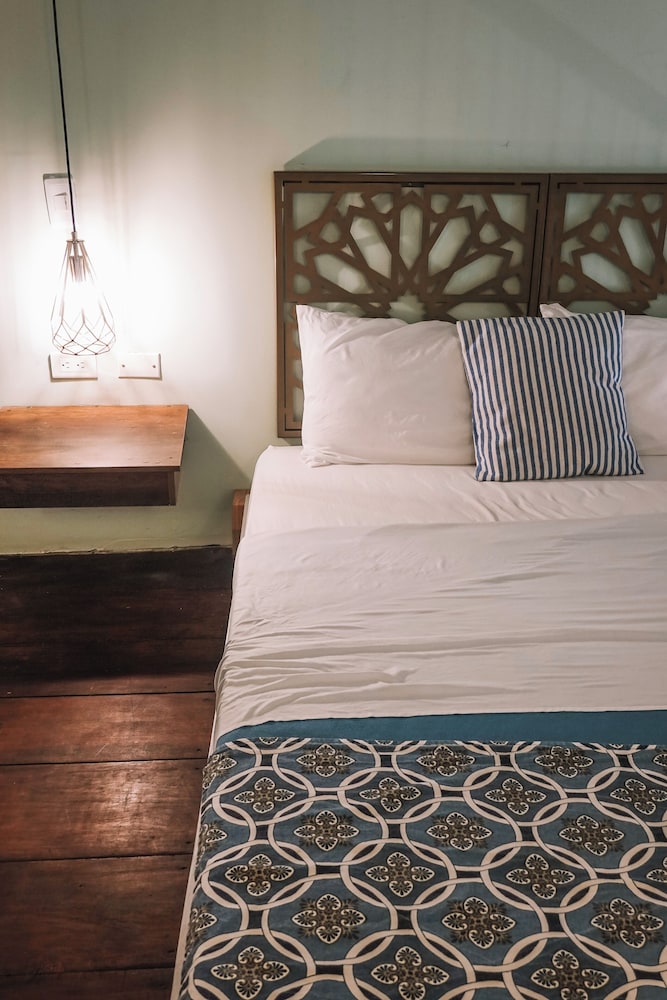 Duplex, Multiple Beds, Balcony photo 2