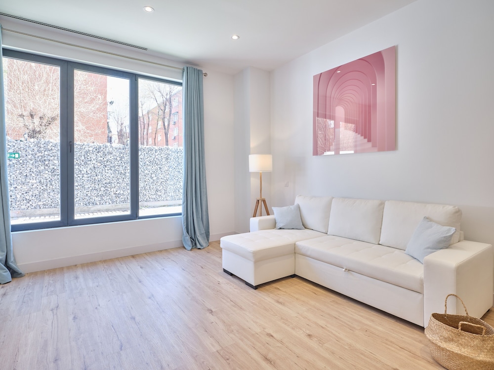 Executive Apartment - Photo 7