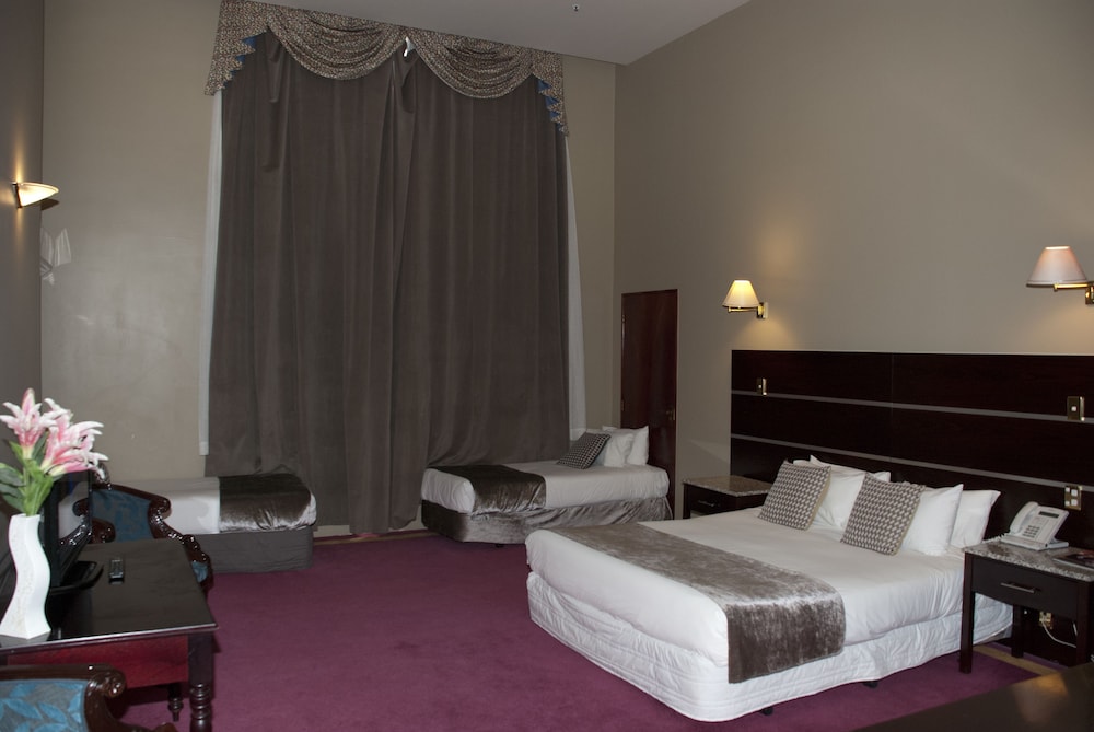 Superior Studio Suite photo 2