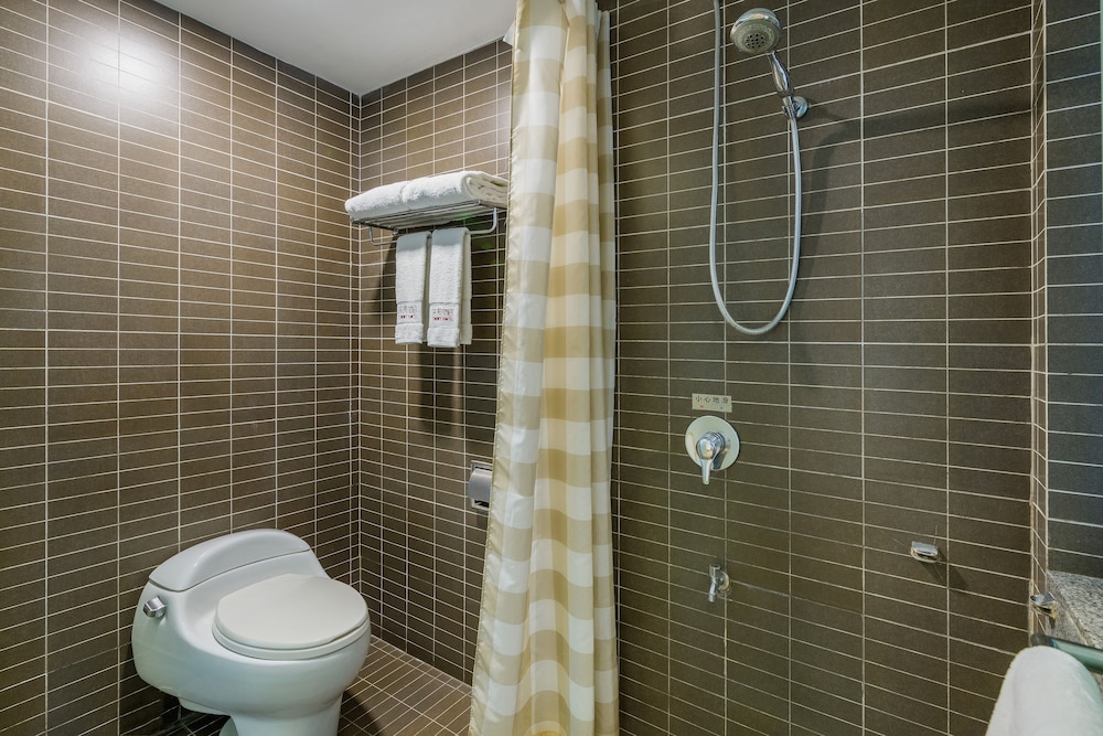 Superior Triple Room photo 2