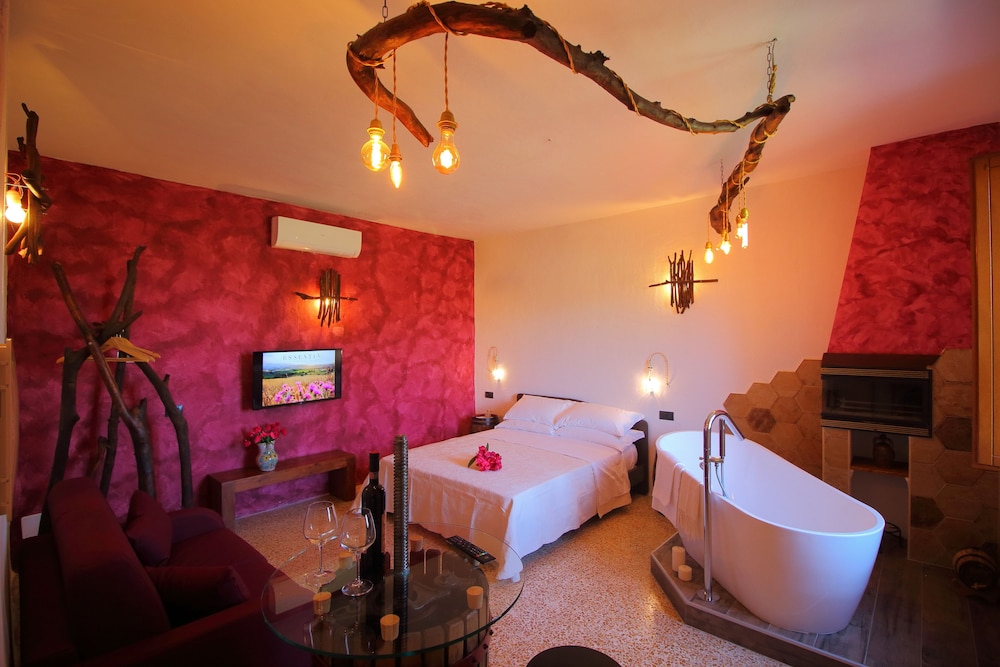 Suite, Bathtub photo 1