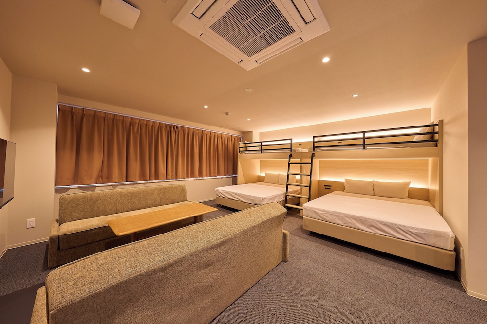 Private Family Room for 5-7 with Private Shower room, Non Smoking