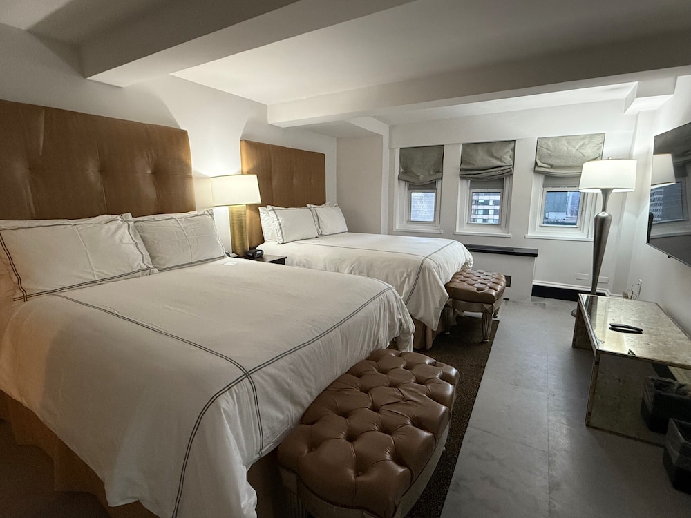 Carnegie Skyline Suite