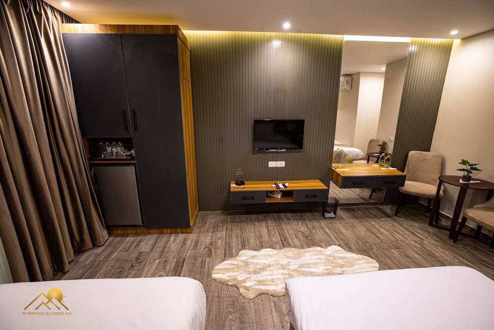 Deluxe Double or Twin Room - Photo 13