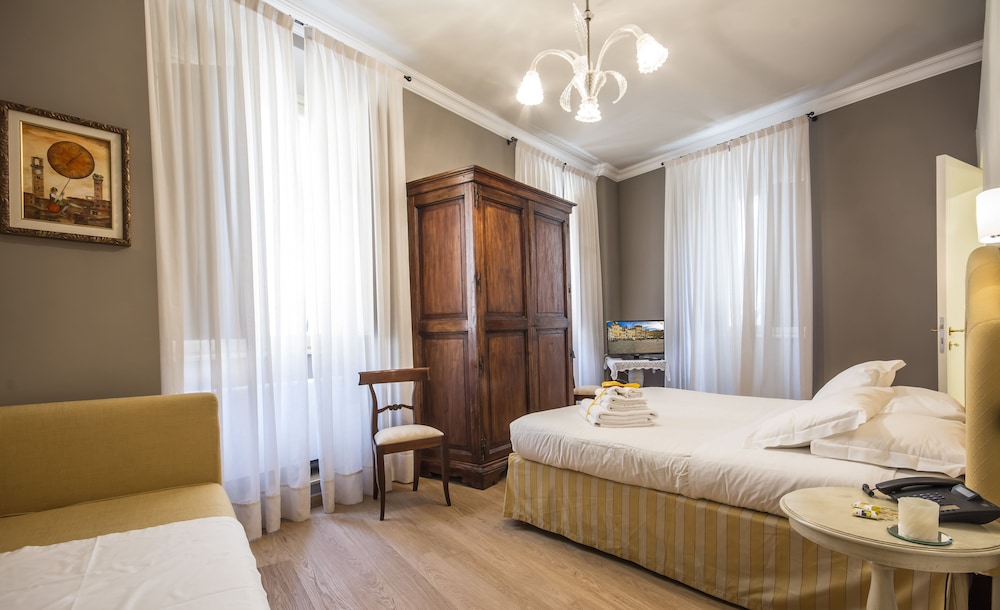 Superior Double or Twin Room photo 1