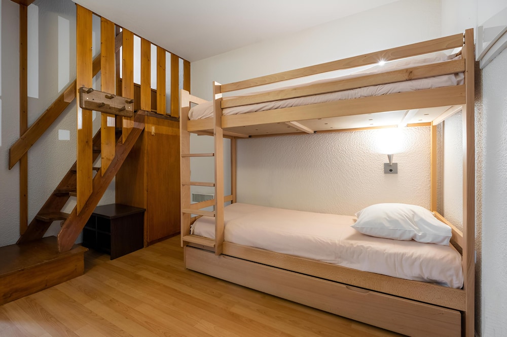 Apartment, 1 Bedroom (5 persons - Right bank of the River) photo 1