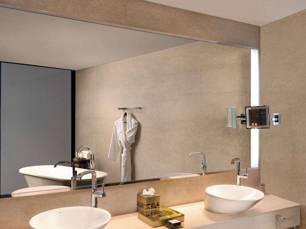 Superior Suite, 1 King Bed