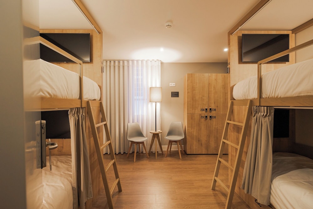 Classic Shared Dormitory, Women only, Non Smoking
