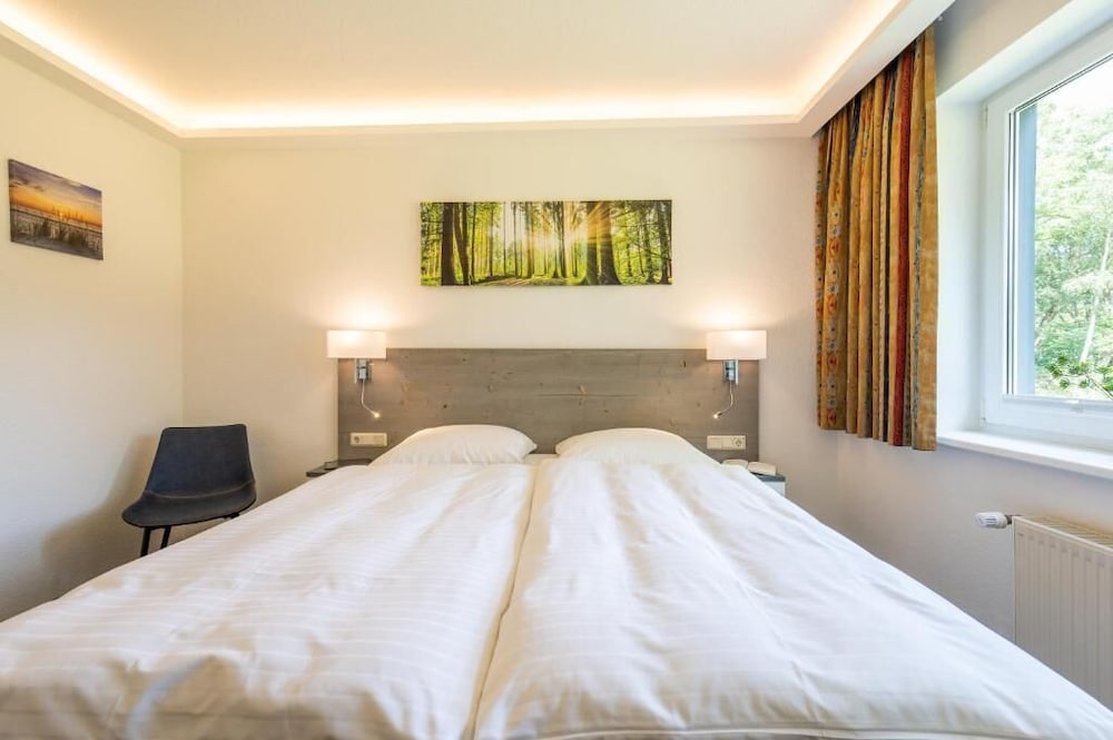 Classic Quadruple Room, 2 Bedrooms, Non Smoking photo 3