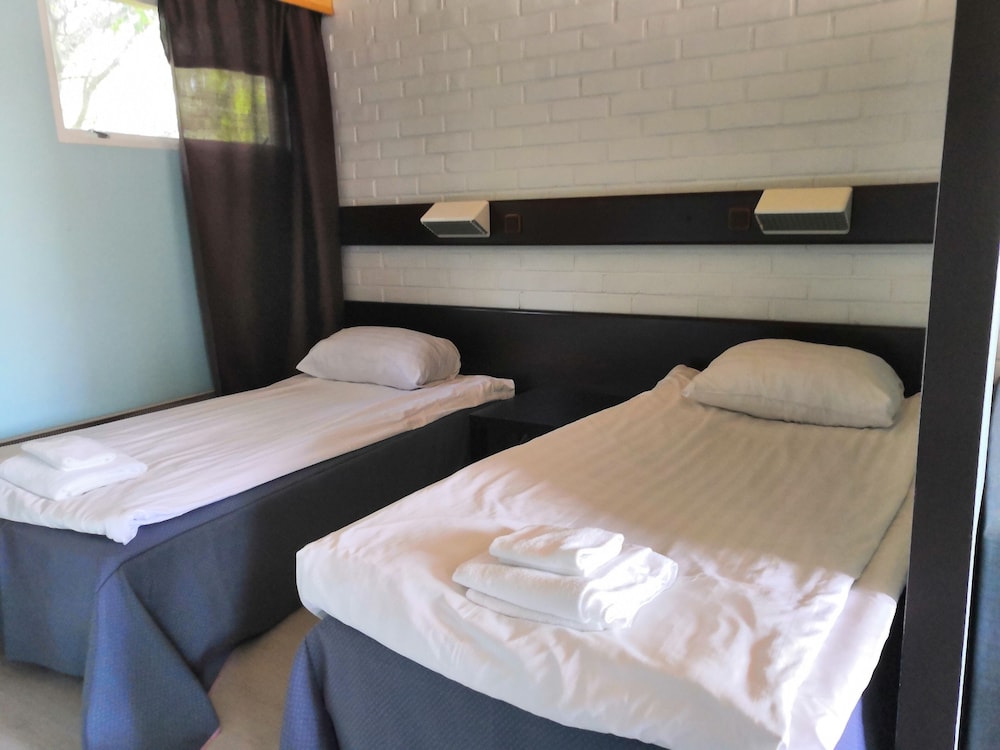Basic Double or Twin Room photo 2