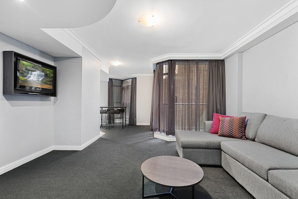 1 Bedroom Apartment - Weekly Housekeeping - Photo 9