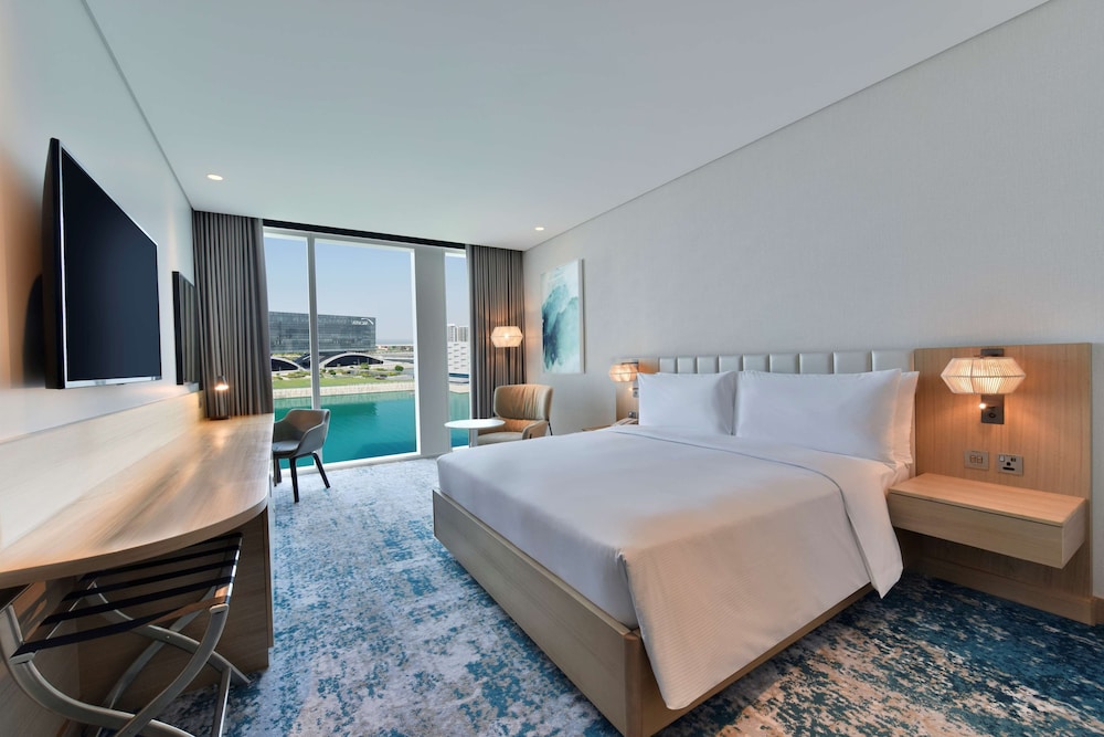 King, Room, Bay View - Photo 3