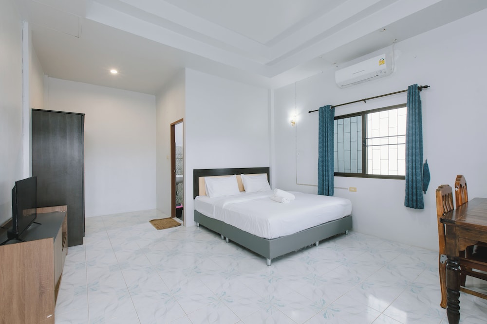 2 Connecting Bungalows - Photo 1