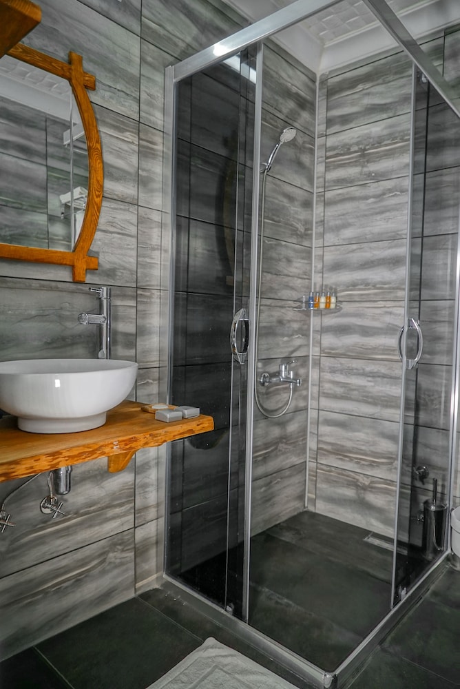 Superior Triple Room photo 2