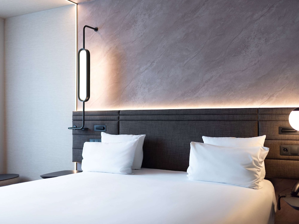 Executive Suite, 1 Queen Bed with Sofa bed