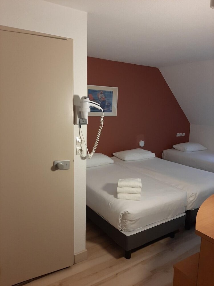 Standard Triple room - Photo 2