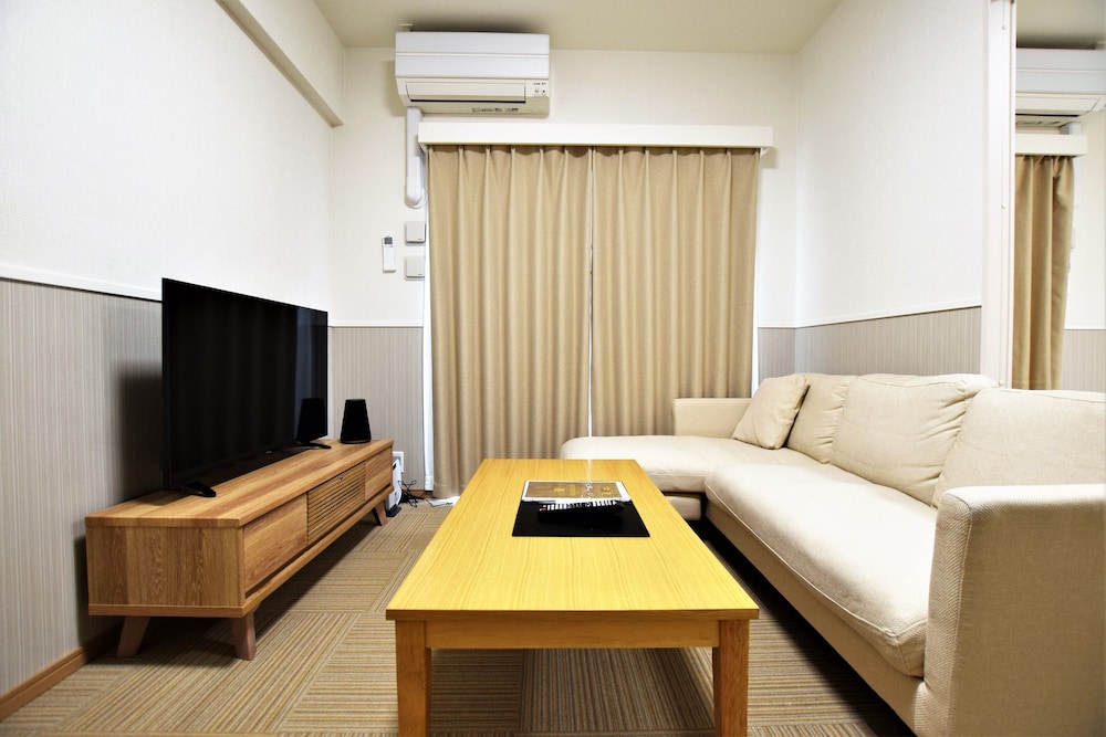 Family Quadruple Room, 1 Bedroom, Non Smoking, River View photo 2