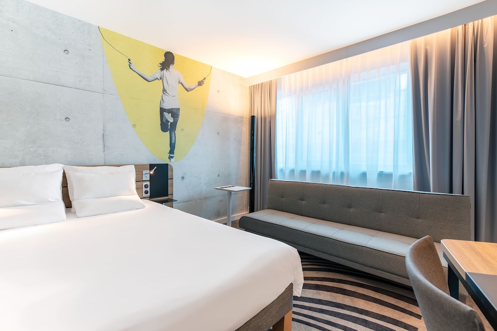 Superior Room, 1 Double Bed with Sofa bed (Comfortable) - Photo 9