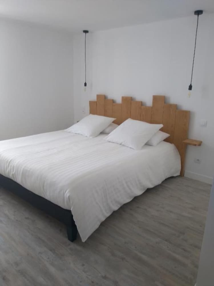 Standard Room - Photo 2