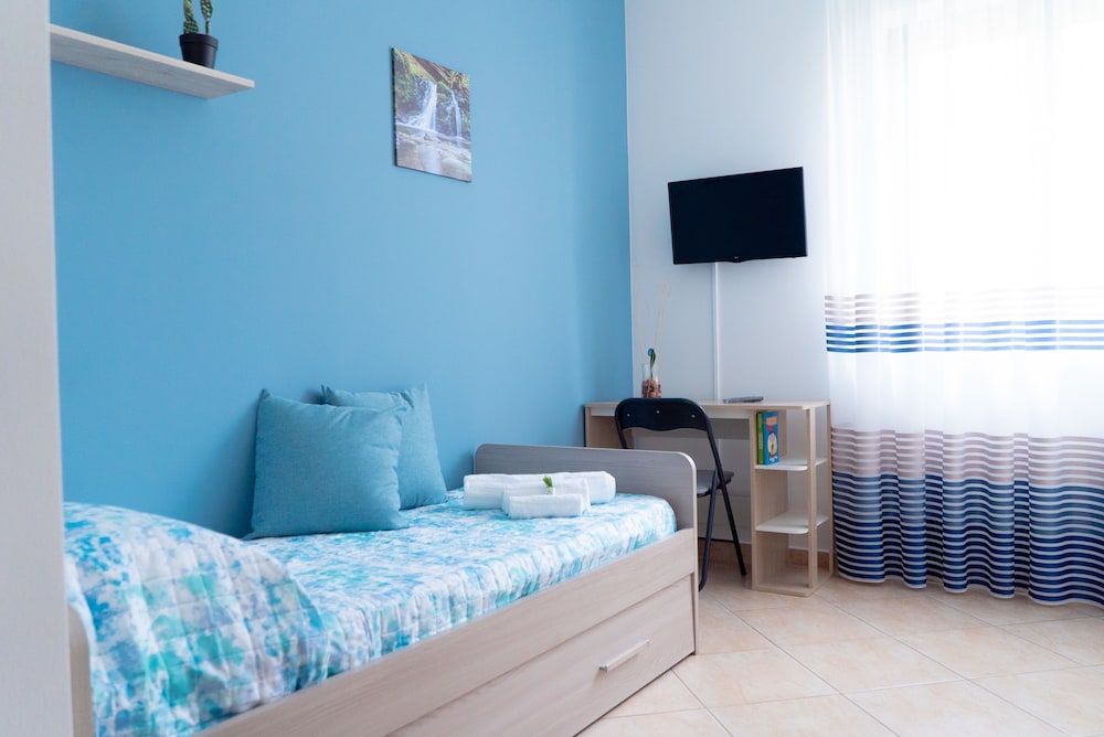 Basic Single Room photo 1