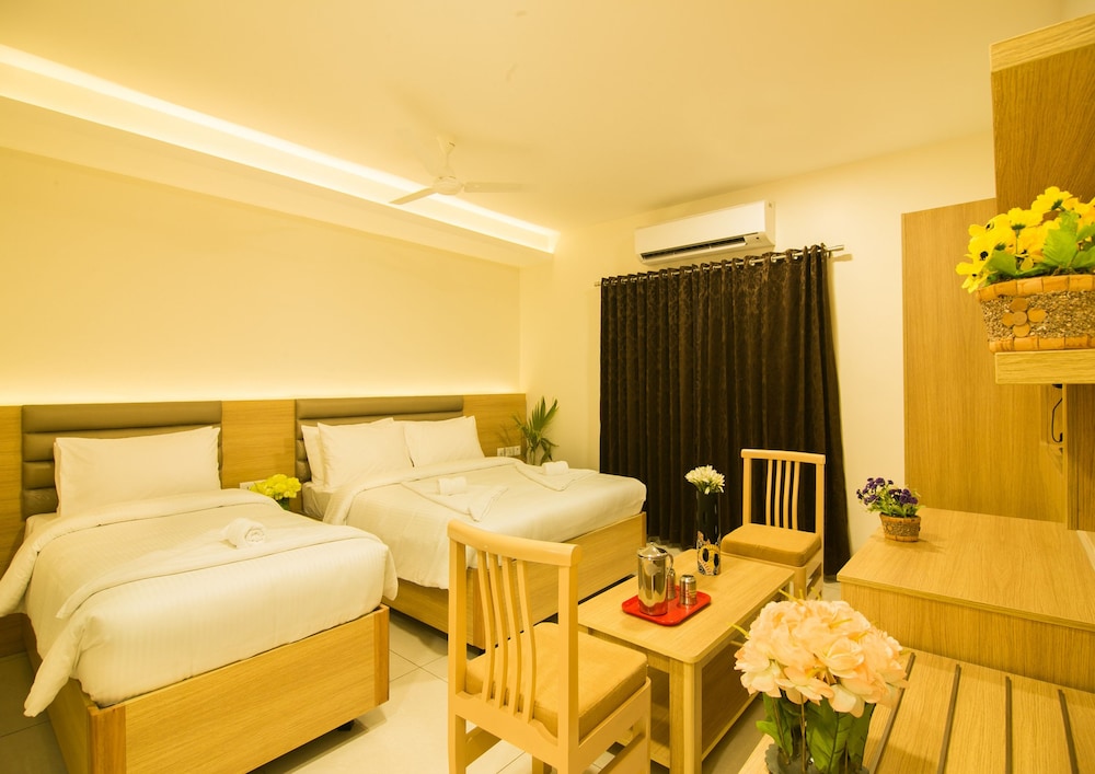 Deluxe Studio Suite, Multiple Beds