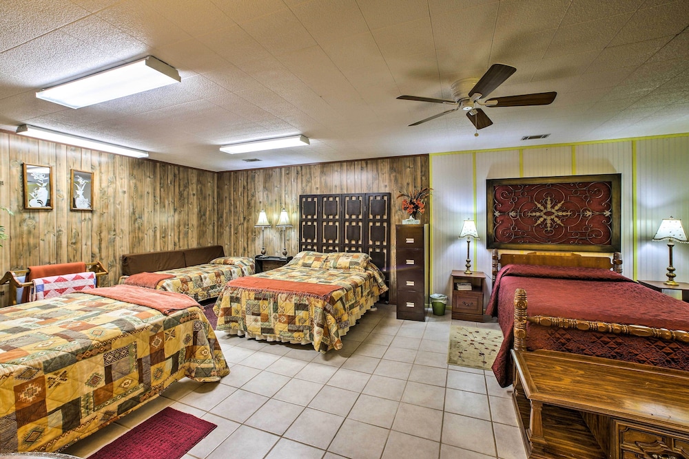 House (4 Bedrooms) photo 2