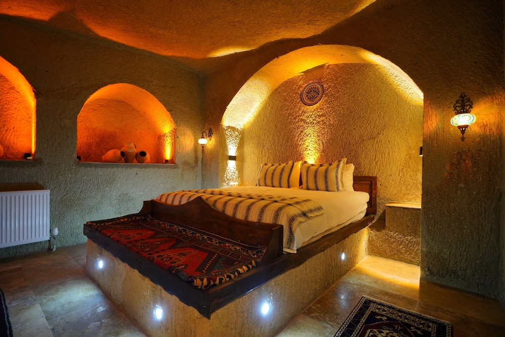 Nazende Hammam Jacuzzi Cave Suite - Photo 15