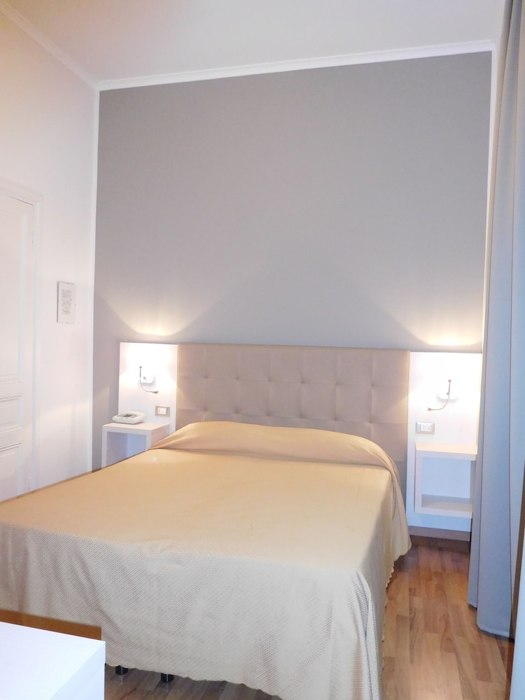 Standard Double Room NO A/C photo 1
