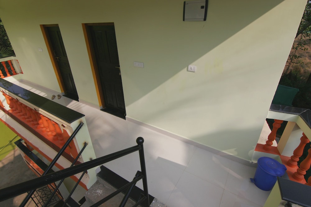 Budget Single Room photo 3