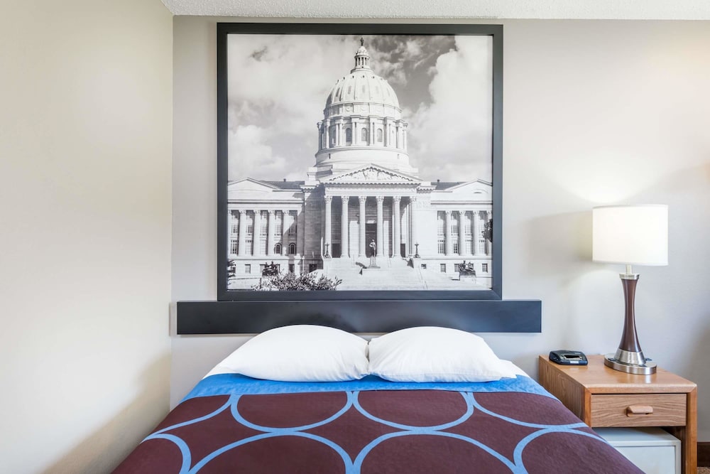 Room, Accessible photo 1