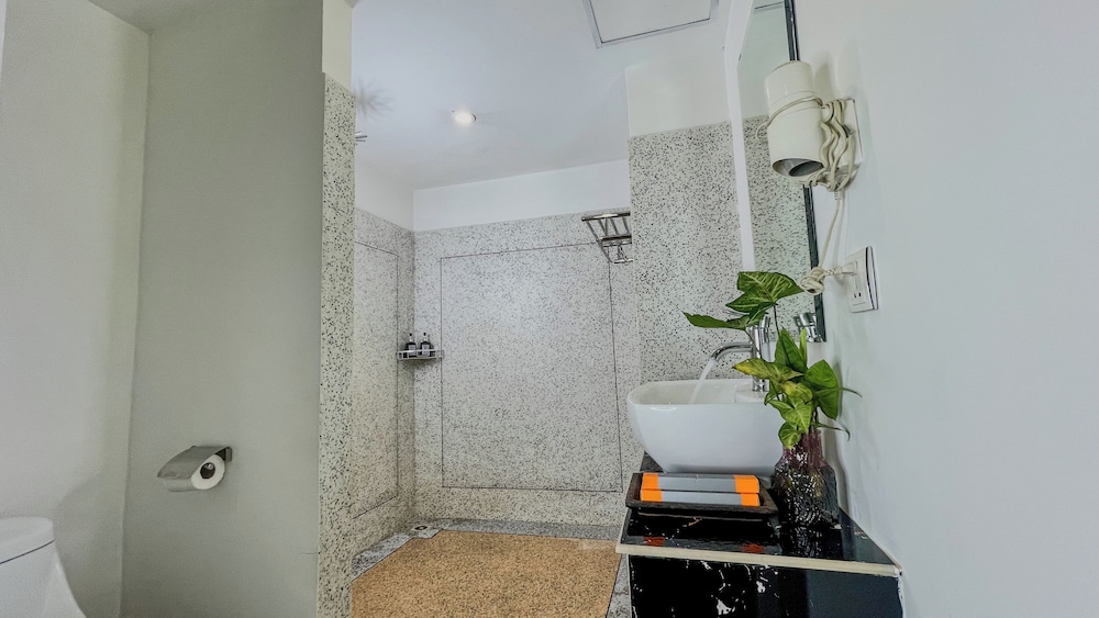Junior Suite With Terrace - River/City View - Photo 9