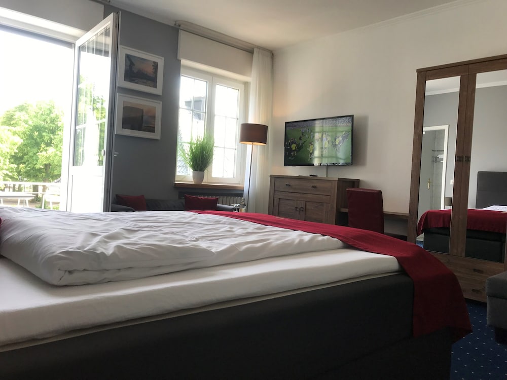 Comfort Double Room, Balcony - Photo 4