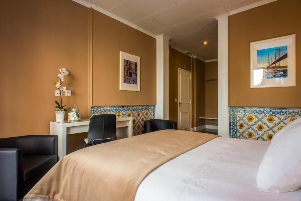 Suite, Balcony - Photo 6