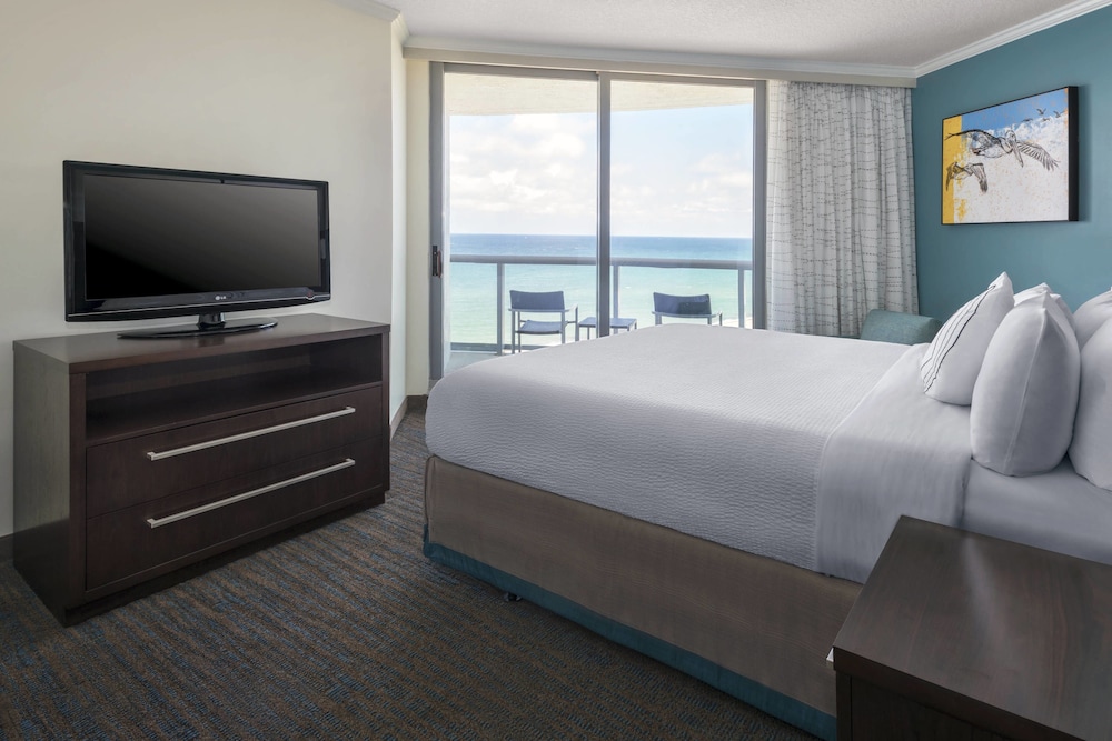 Suite, 1 Bedroom, Ocean View - Photo 2