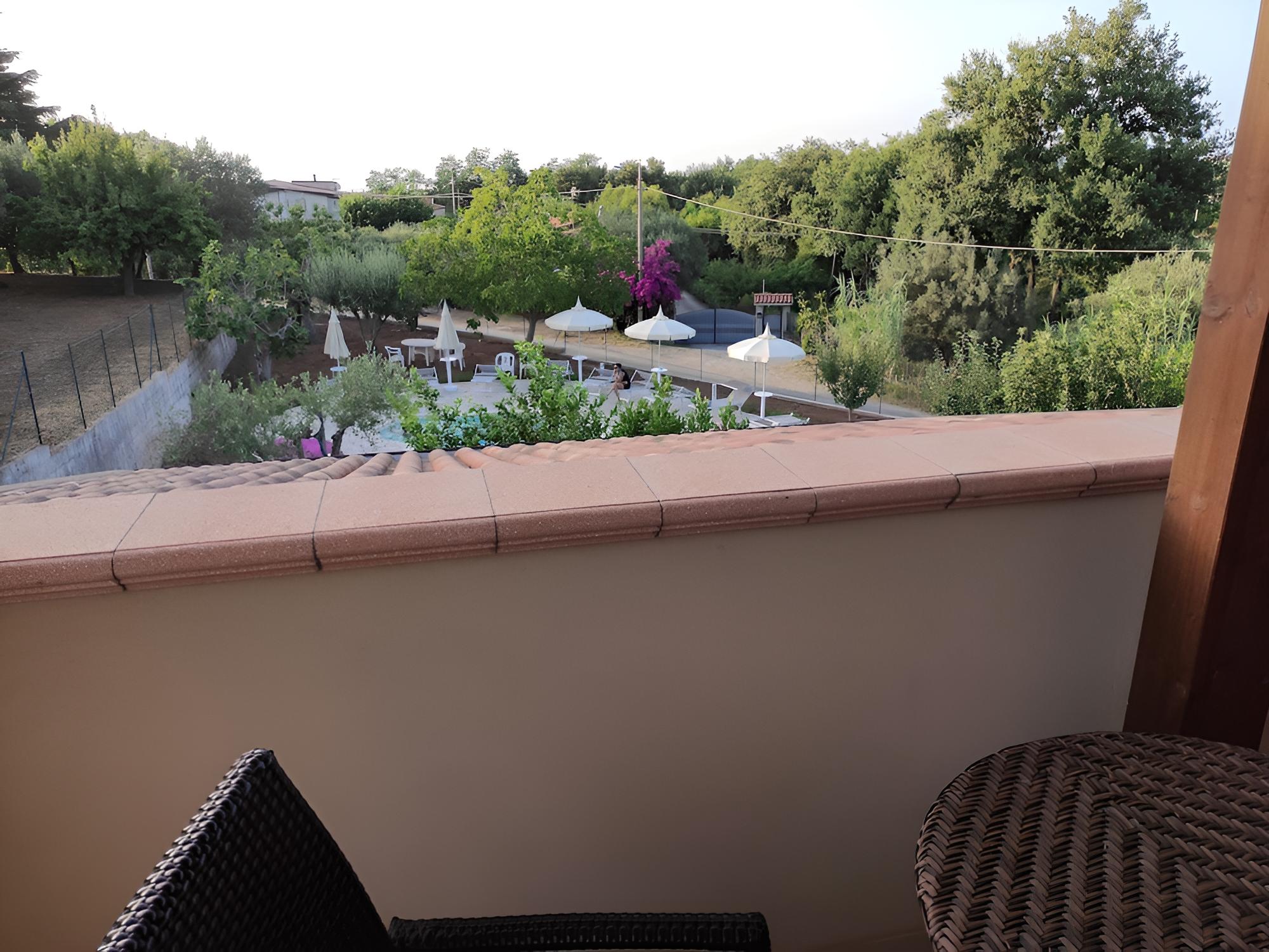 Panoramic Double or Twin Room, Hill View photo 3