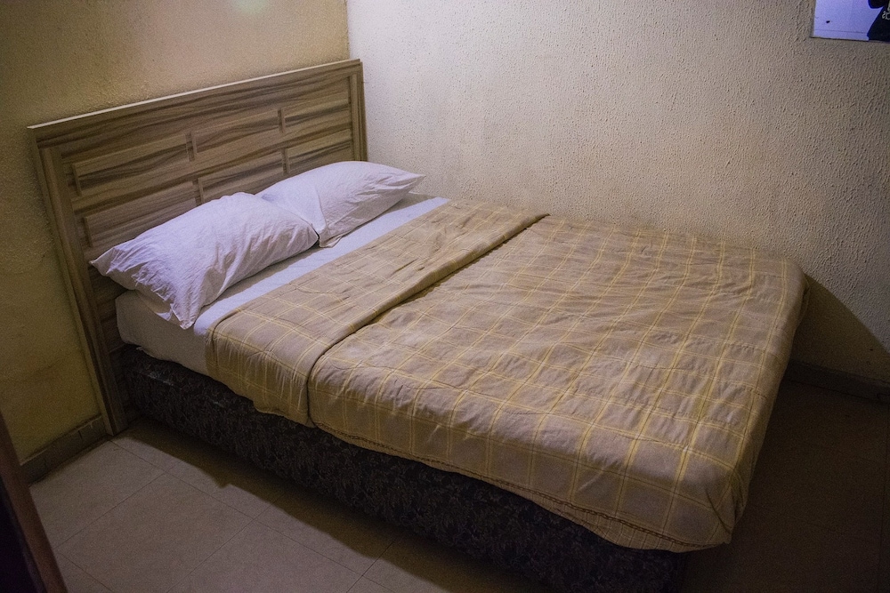 Basic Single Room, 1 Twin Bed