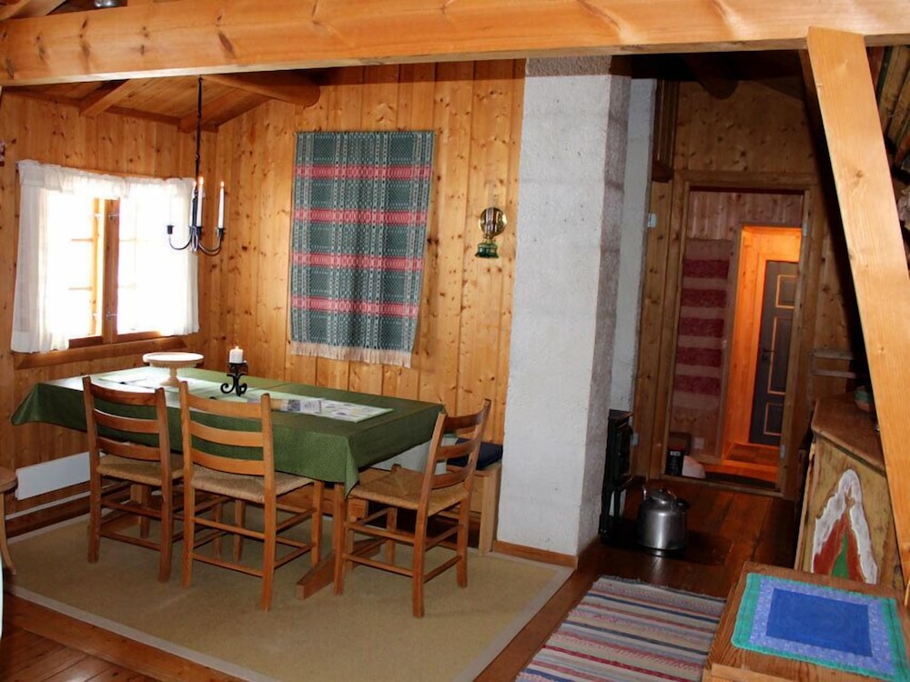 Cabin, 3 Bedrooms photo 2