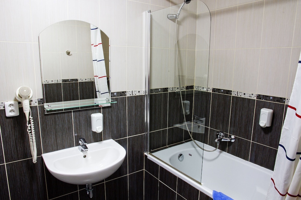 Family Apartment - Photo 11