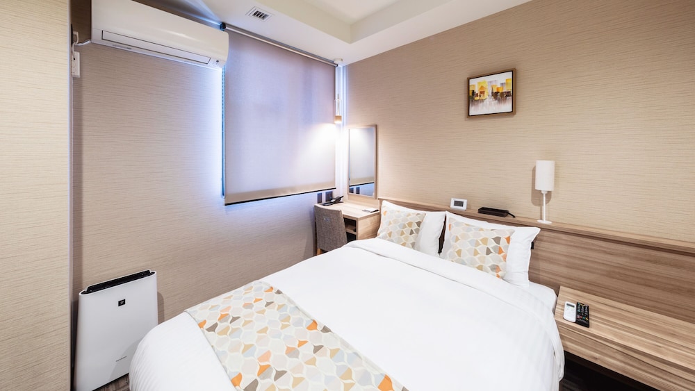 Double Room with Bath, Non Smoking