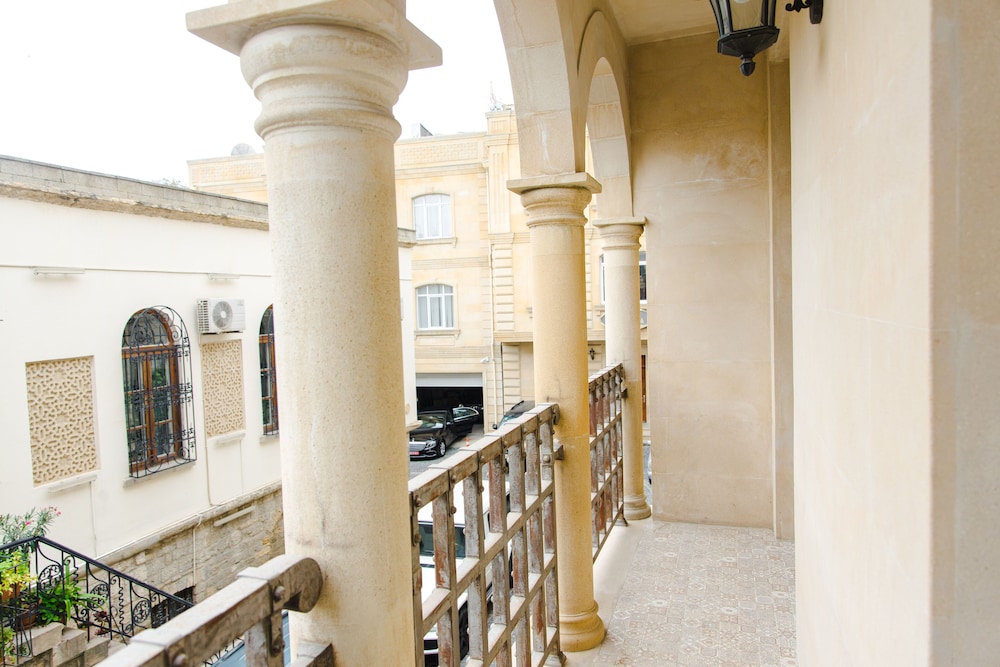 Suite, Balcony - Photo 6